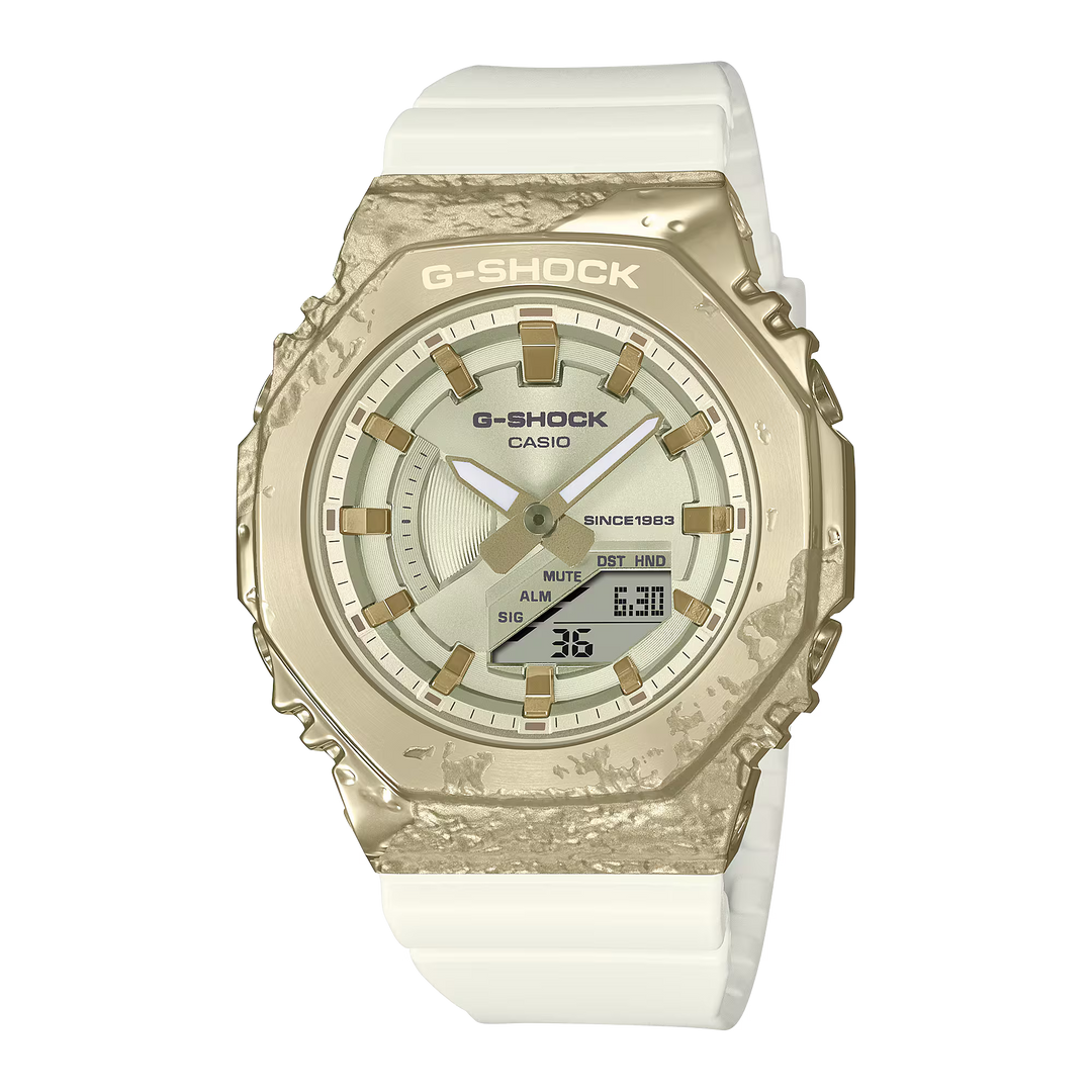 The G-Shock GST G-Steel and Apple Watch: the self-sufficient wrist