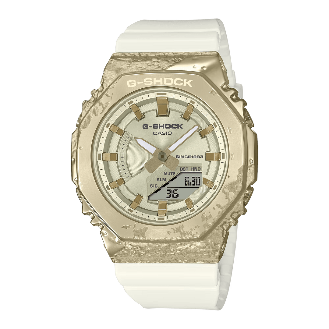 The G-Shock GST G-Steel and Apple Watch: the self-sufficient wrist
